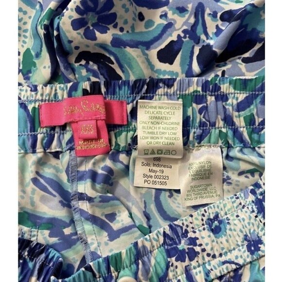 LILLY PULITZER Luxletic Run Around Shorts Women XXS Blue Multi Dopamine Hot Pant - Picture 7 of 10